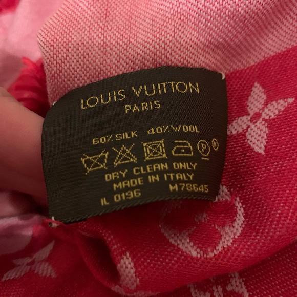 Louis Vuitton Scarf - Picture 5 of 6